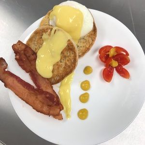 Meet your Posher, Mia